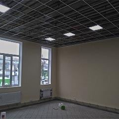 Установка світильників в стелю армстронг